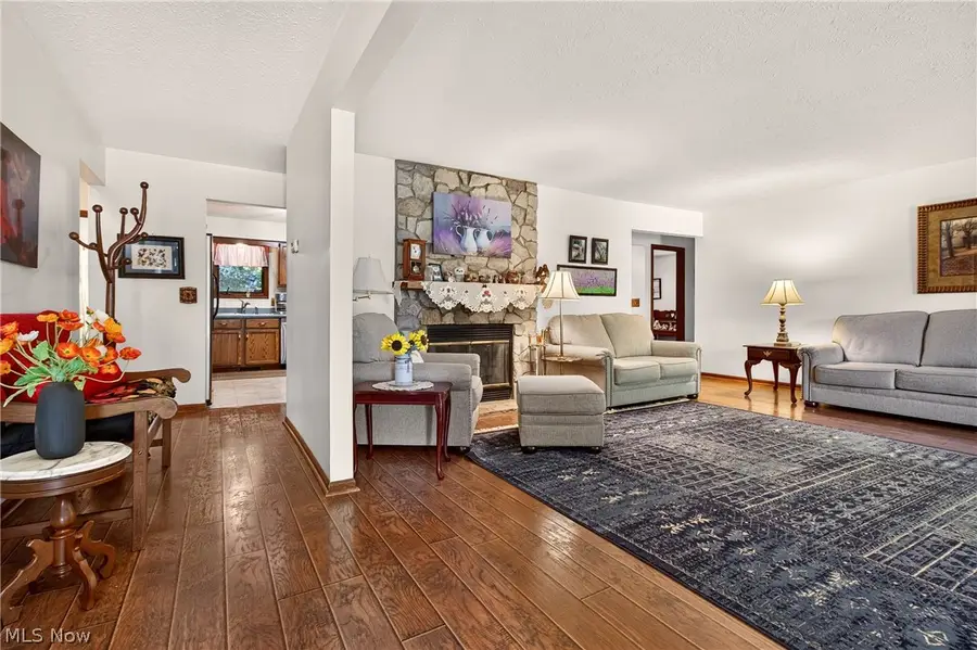 4718 Queen Anne Avenue, Lorain, OH 44052 - #3