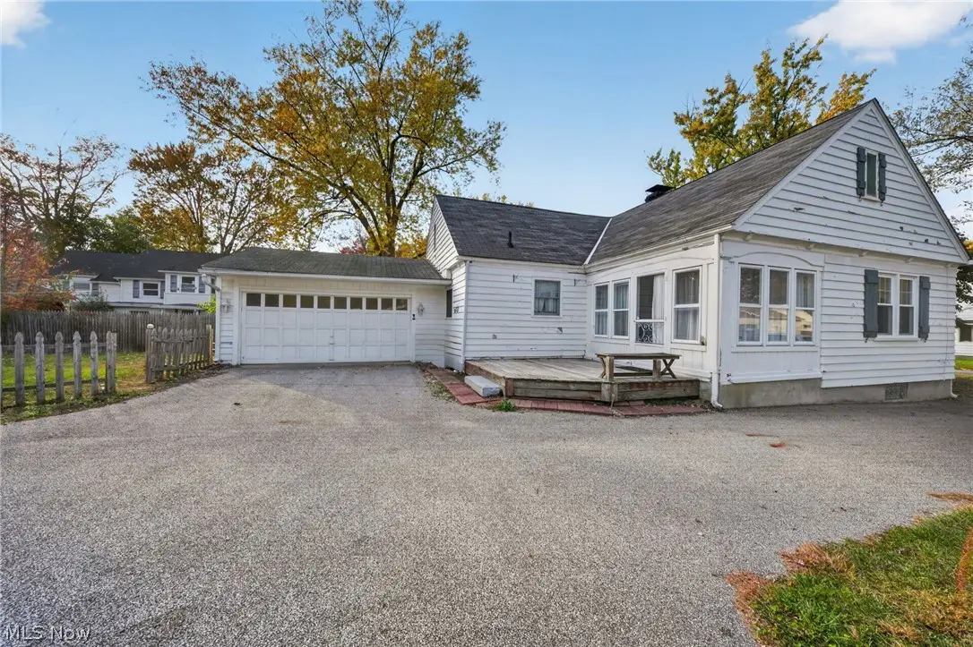 466 Eastlawn Street, Geneva, OH 44041 - #1