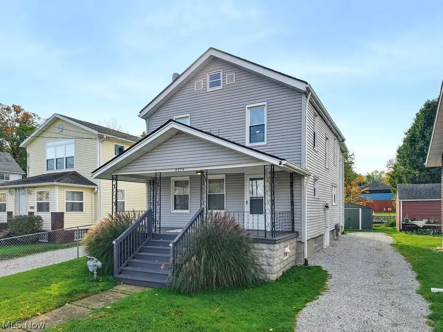 2374 Lakeside Drive, Lakemore, OH 44250 - #2