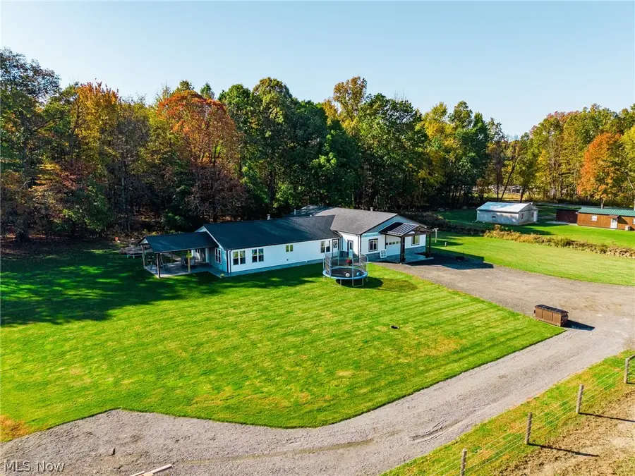 6988 North Park Road, Bristolville, OH 44402 - #2