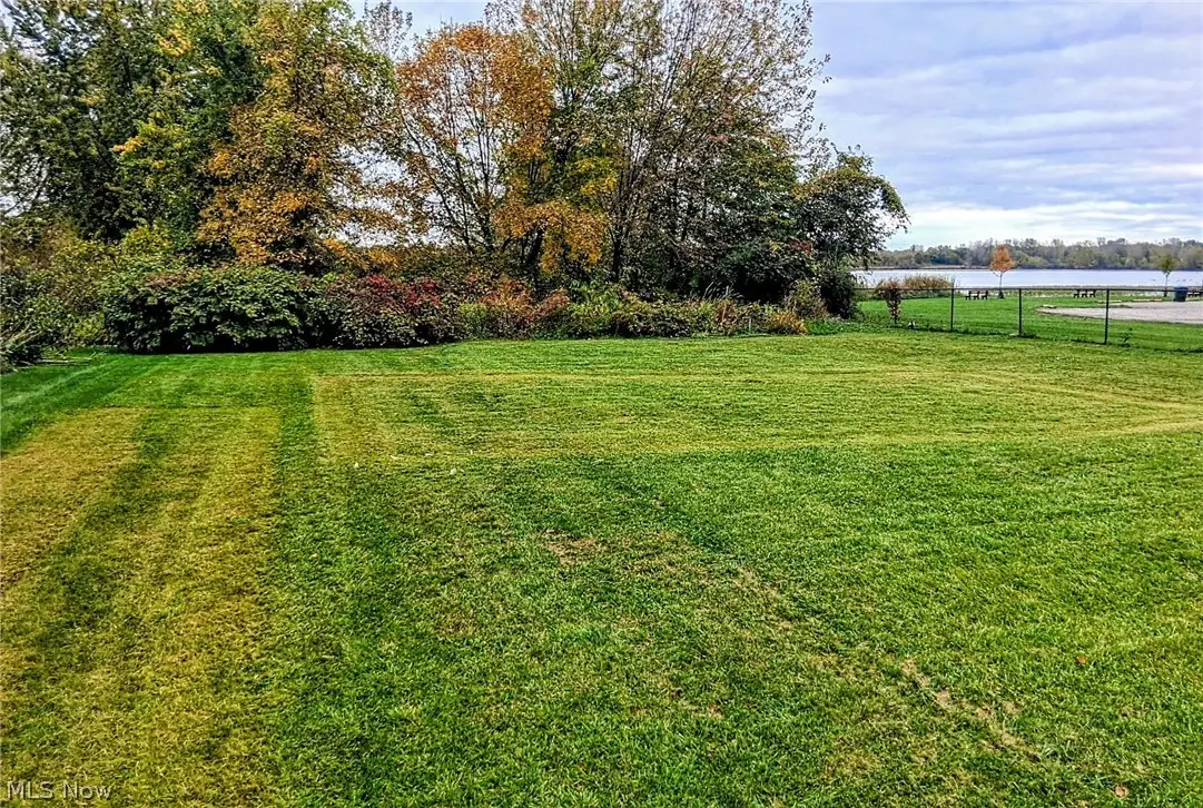 2399 Lakeside Drive, Lakemore, OH 44250 - #1