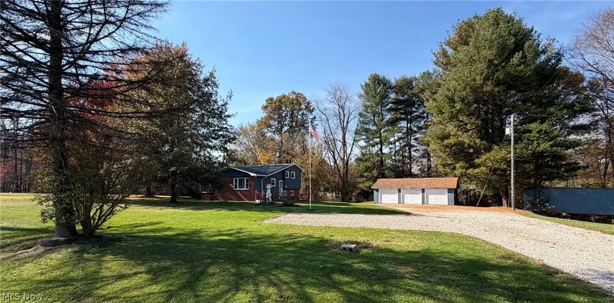 9116 State Route 800 Se, Uhrichsville, OH 44683 - #1
