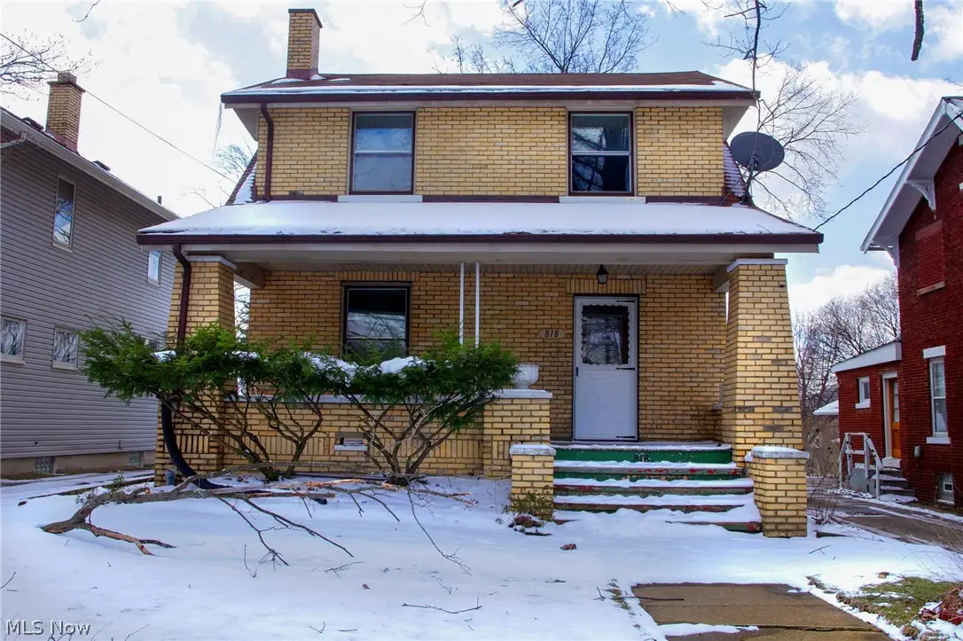818 25th Nw Street, Canton, OH 44709 - #1