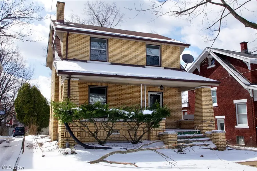 818 25th Nw Street, Canton, OH 44709 - #2