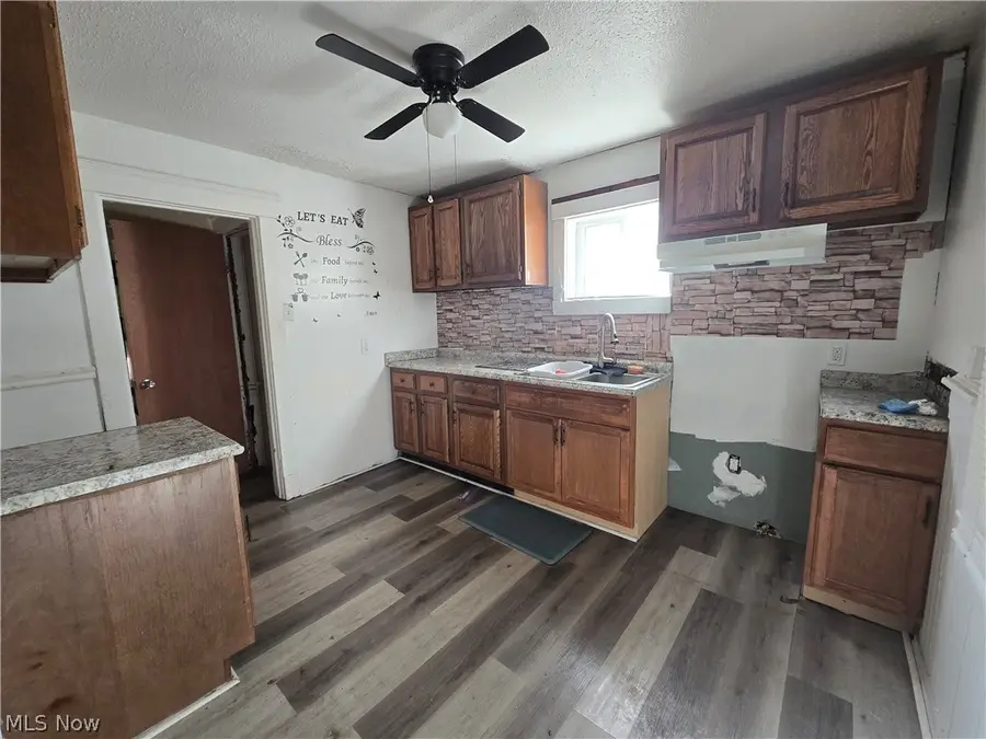 4072 E 72nd Street, Cleveland, OH 44105 - #2