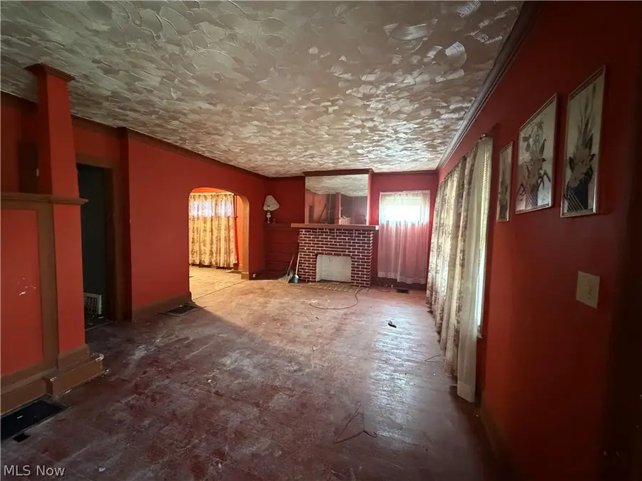 13708 Garden Road, East Cleveland, OH 44112 - #2
