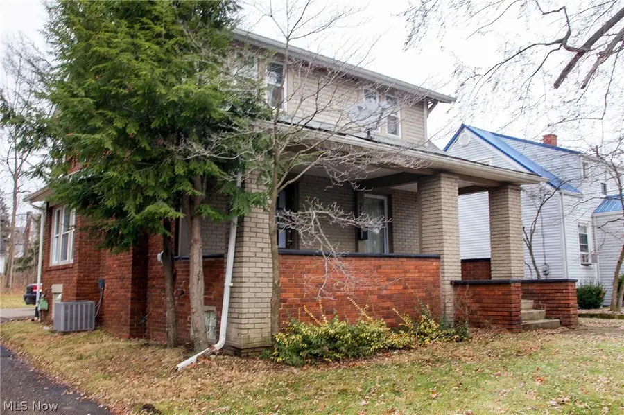 725 22nd Nw Street, Canton, OH 44709 - #3