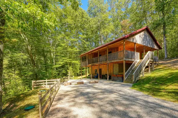 26501 Sowers Rd, McArthur, OH 45651