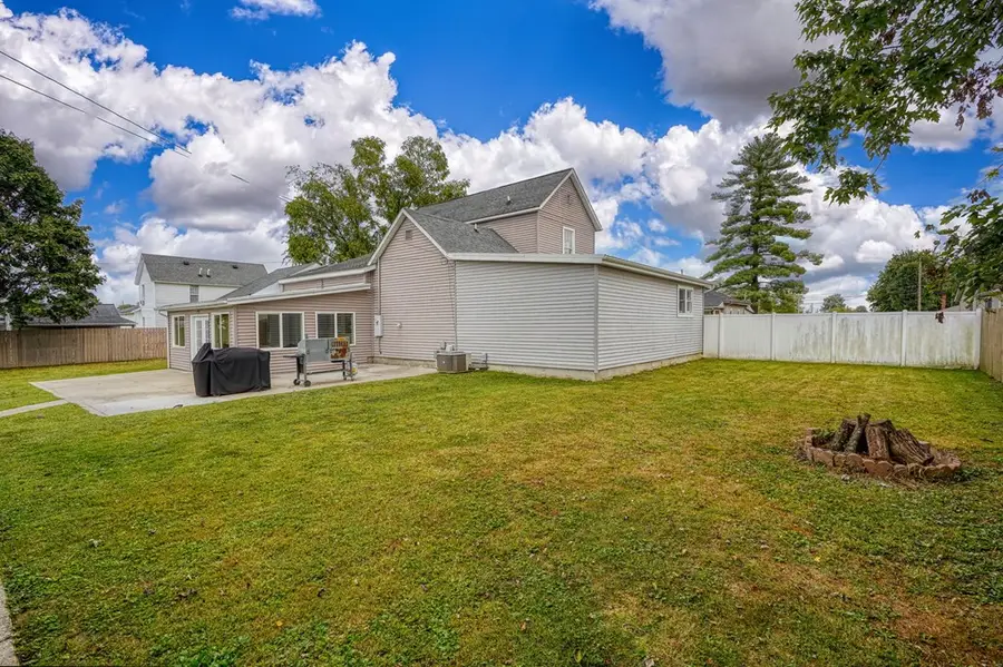 8 Fleetwood Ave, Jackson, OH 45640 - #3