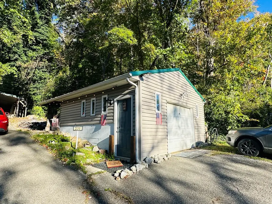 230 Rock Avenue, Ironton, OH 45638 - Image #3