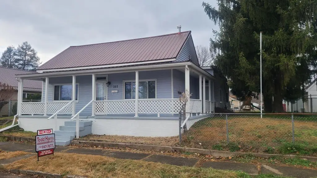 203 Walnut Street, Waverly, OH 45690 - Image #1