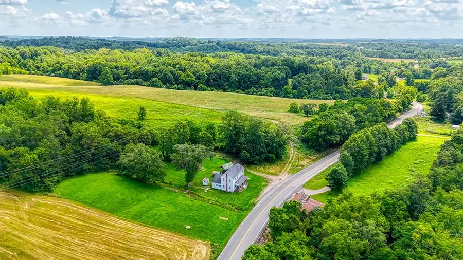 61823 Us Highway 50 E, McArthur, OH 45651 - Image #2