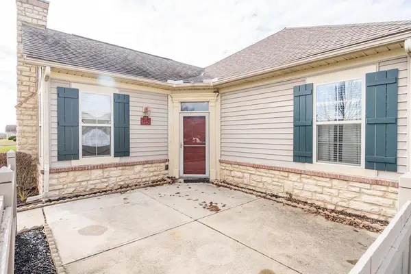 1242 Paddock Loop, Washington Court House, OH 43160