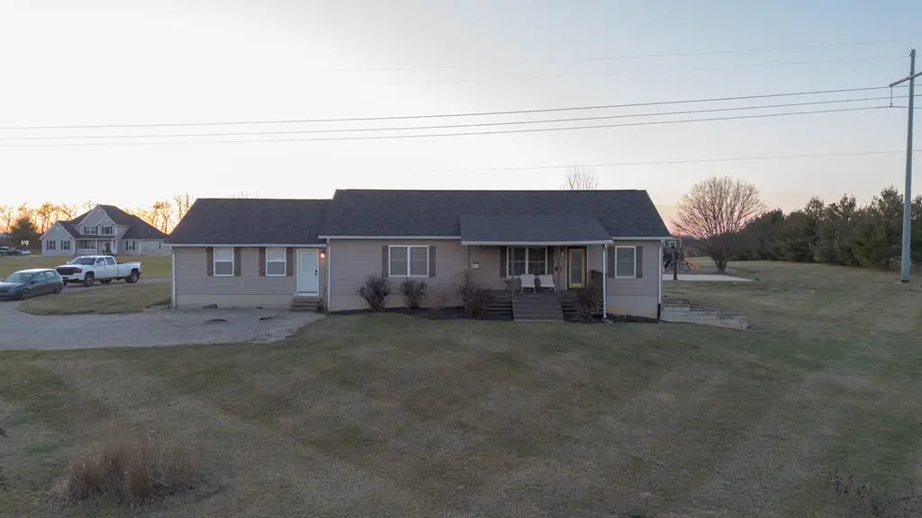 29807 Wolfe Road, Circleville, OH 43113 - Image #1