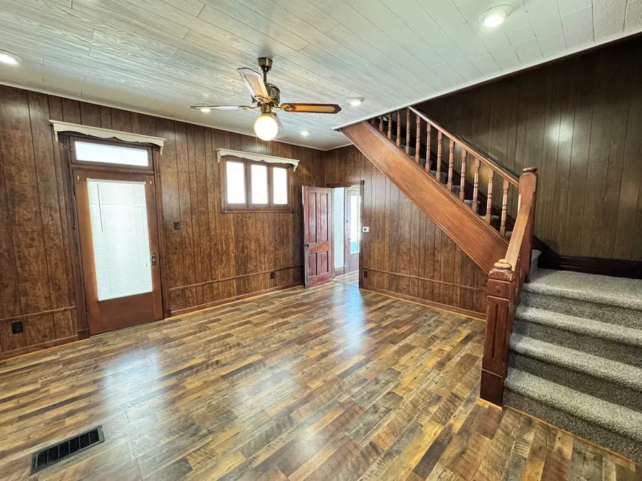 657 E 2nd St, Chillicothe, OH 45601 - Image #2