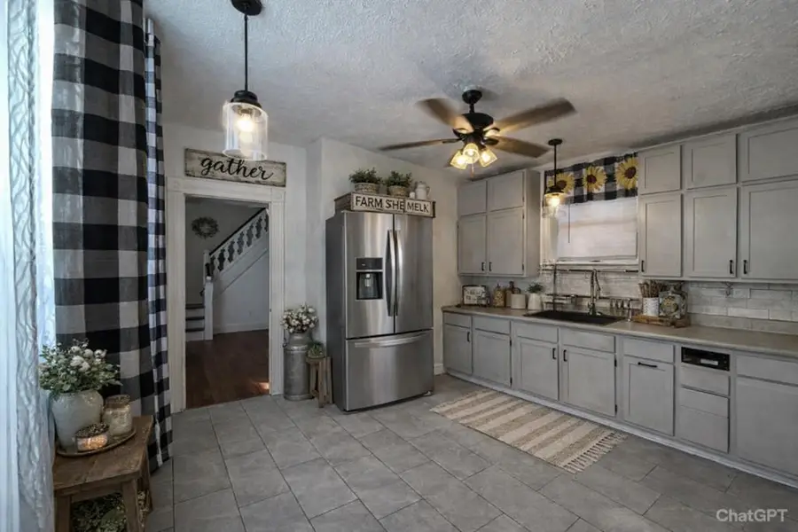 81 S Hickory St., Chillicothe, OH 45601 - #3