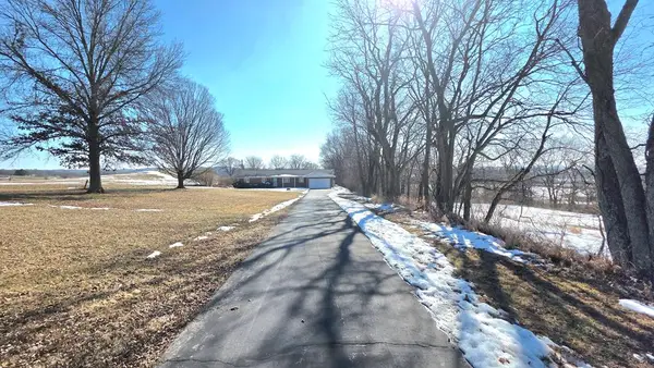 3366 Hallsville Pike, Kingston, OH 45644