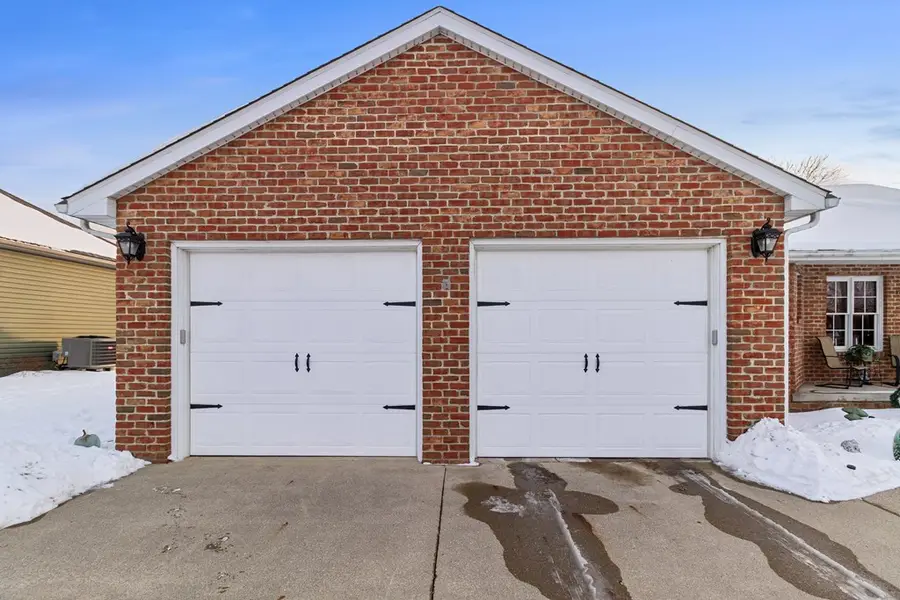 871 Golfview Drive, Chillicothe, OH 45601 - #3