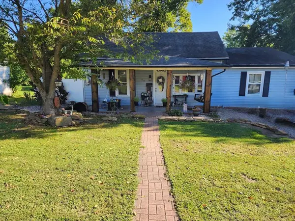 510 E 9th St, Wellston, OH 45692