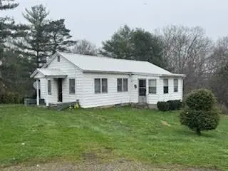 316 E Burlington Road, Jackson, OH 45640 - #3