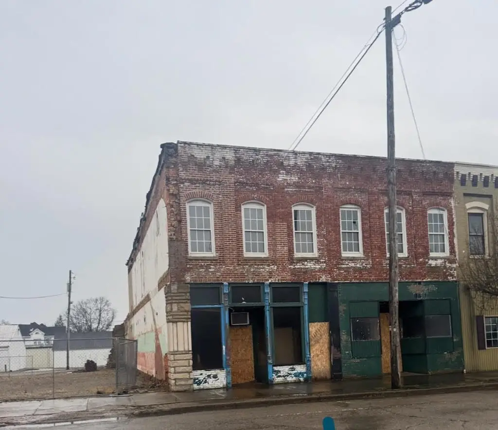 122 124 2nd St, Wellston, OH 45692 - #1