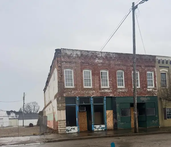 122 124 2nd St, Wellston, OH 45692