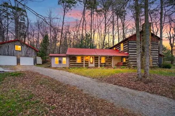 2261 Valley Chapel Road, Jackson, OH 45640