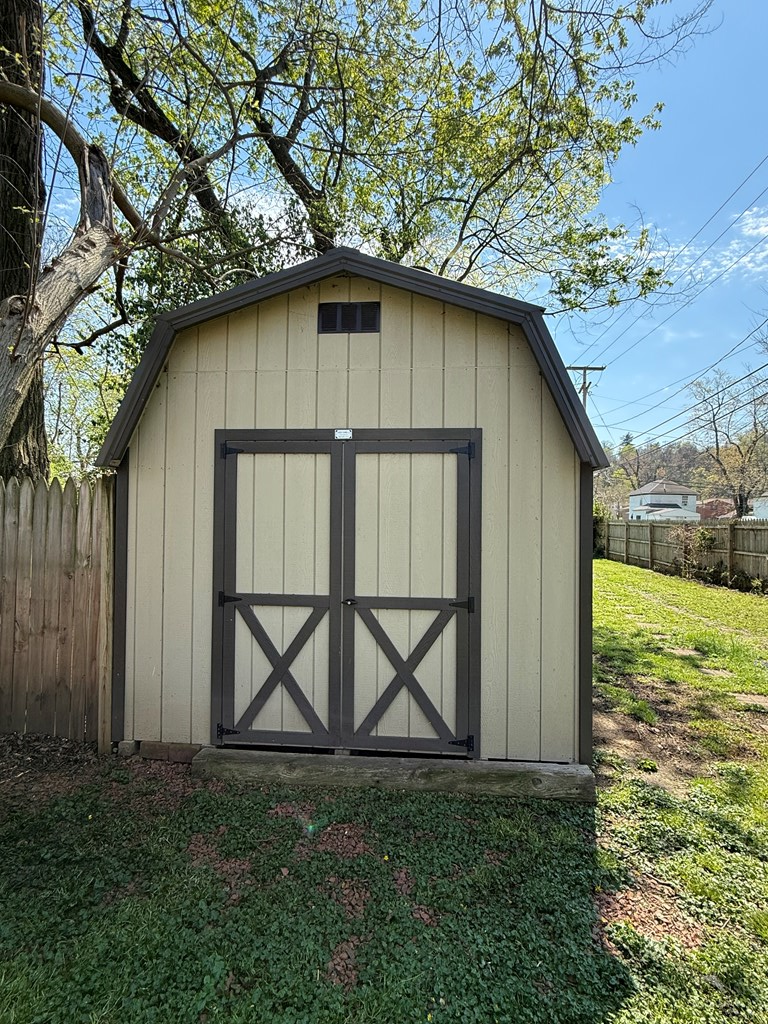 46 W 6th St, Chillicothe, OH 45601 - #3