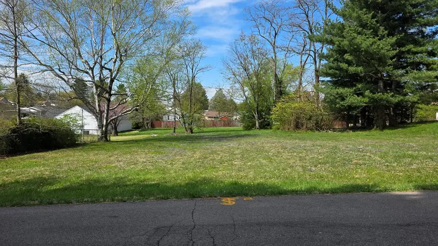 326 Oak Lane, Chillicothe, OH 45601 - #3