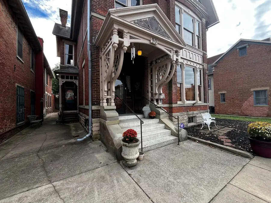 90 2nd St, Chillicothe, OH 45601 - #3