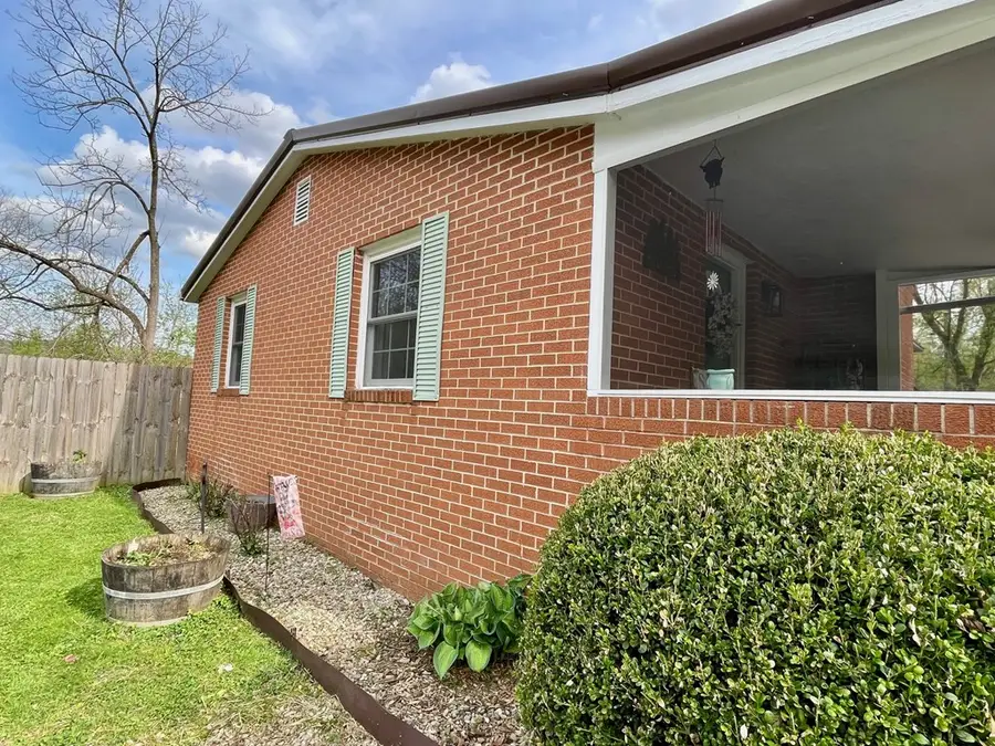 121 Leasure Road, Chillicothe, OH 45601 - #3