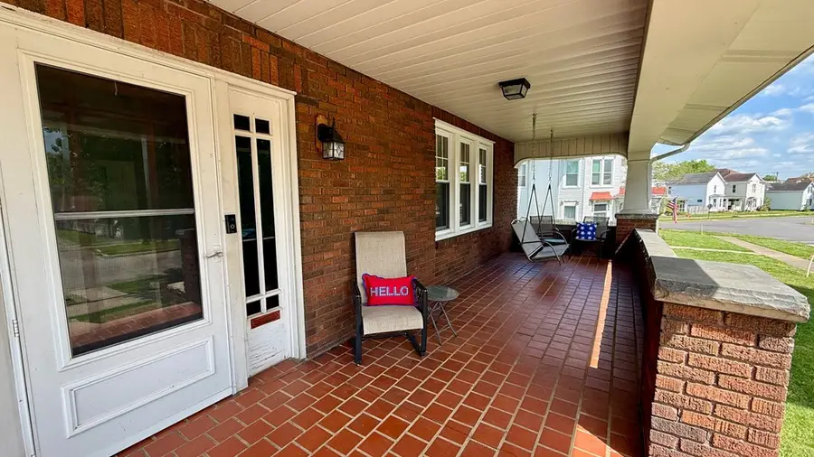 28 Oak Street, Jackson, OH 45640 - #2