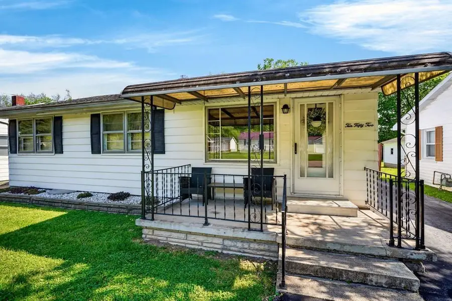 1052 Lake Drive, Chillicothe, OH 45601 - #2