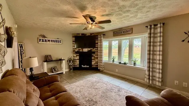 3385 Van Fossen, Jackson, OH 45640 - #3