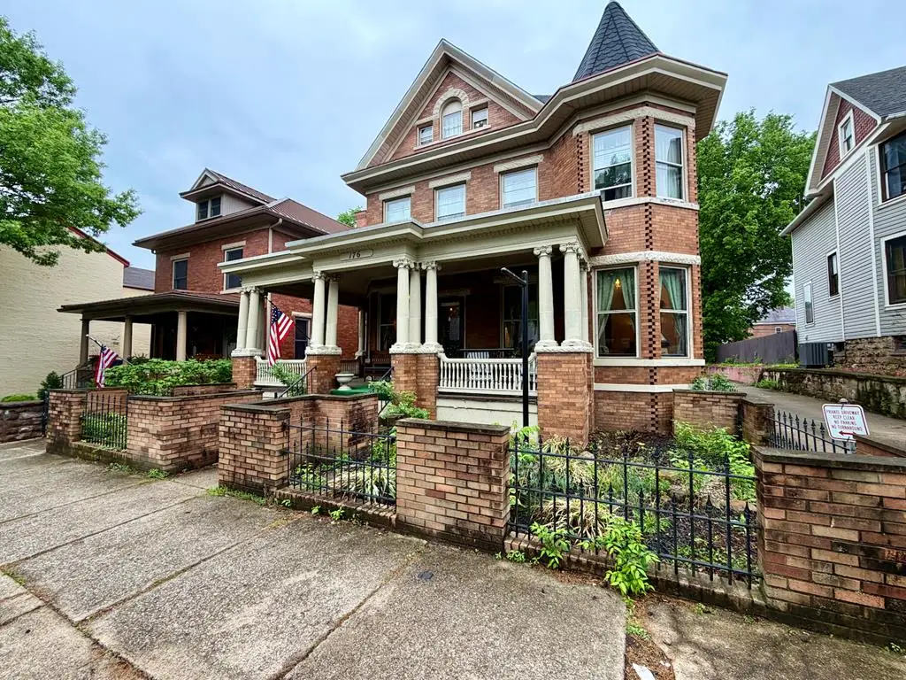 176 W Water Street, Chillicothe, OH 45601 - #1