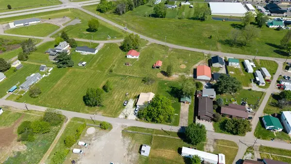 Burnett Rd, Gallipolis, OH 45631