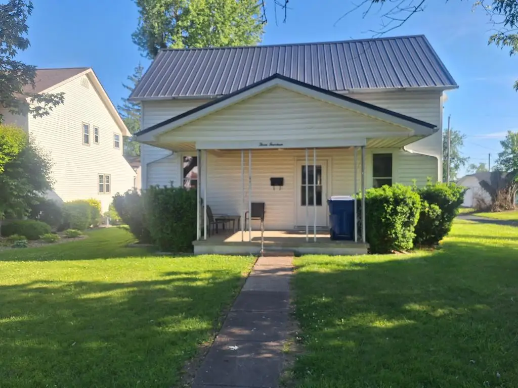 304 E 7th St, Wellston, OH 45692 - #1