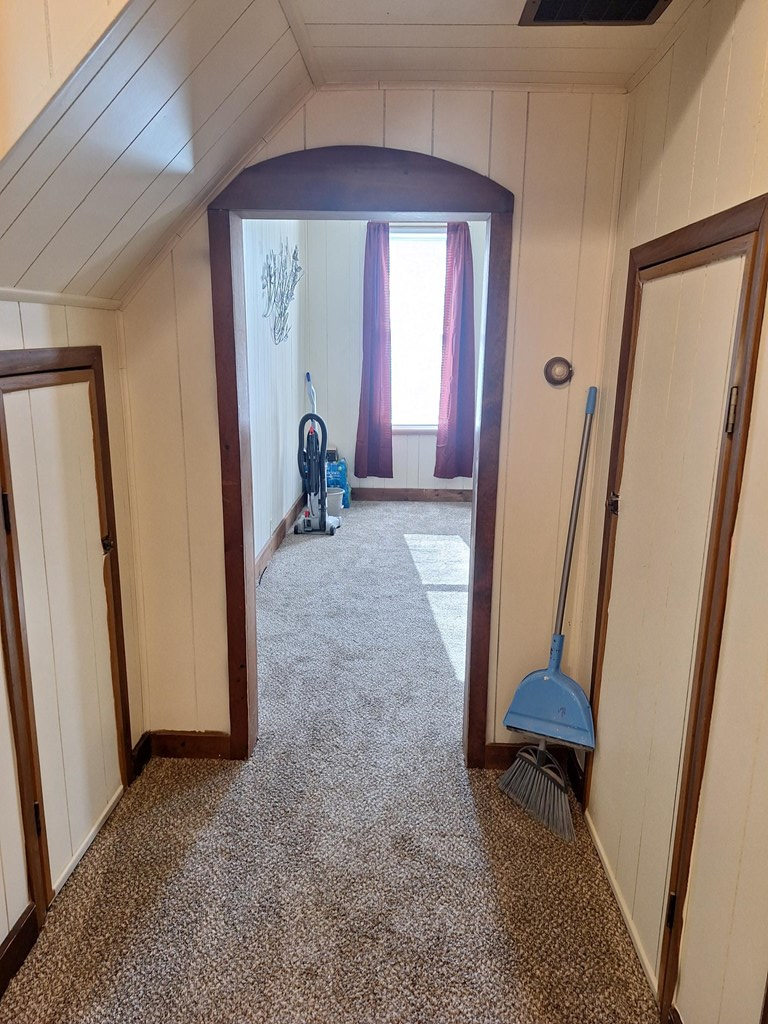 304 E 7th St, Wellston, OH 45692 - #2