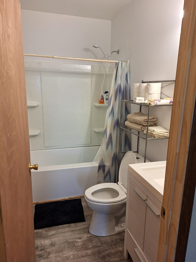 304 E 7th St, Wellston, OH 45692 - #3