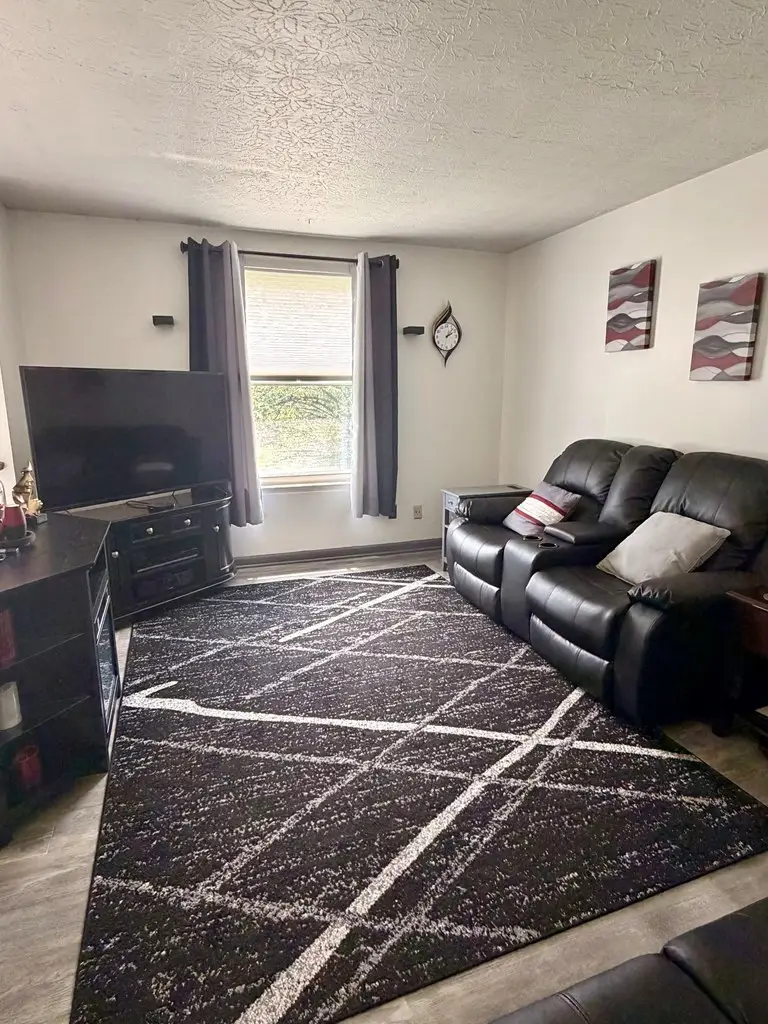 3912 Farm Brook, Columbus, OH 43204 - #2
