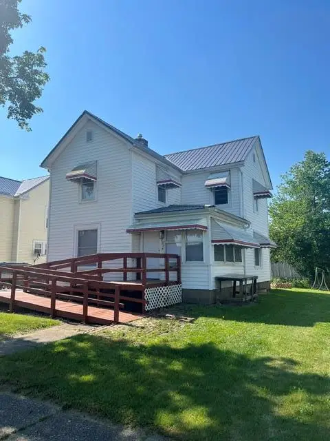 1337 E Main Street, Coshocton, OH 43812 - #1