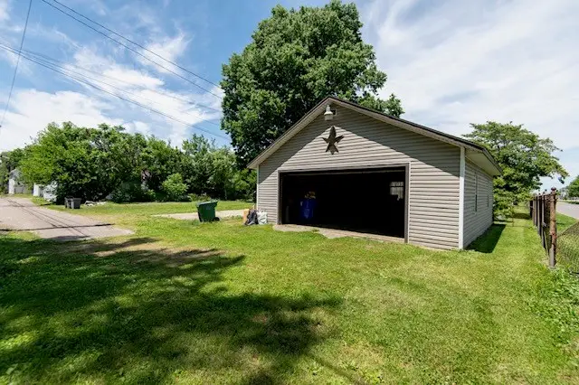 260 E 4th St, Chillicothe, OH 45601 - #3