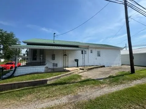 20 N Illinois Ave., Wellston, OH 45692
