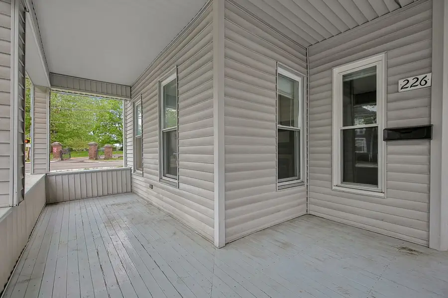 226 W Union Street, Athens, OH 45701 - #2