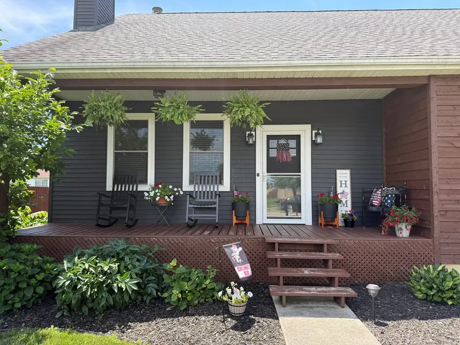 11 May Ave., Ashville, OH 43103 - #3