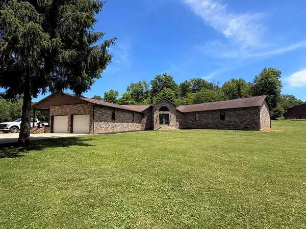 887 Owl Creek, Lucasville, OH 45648