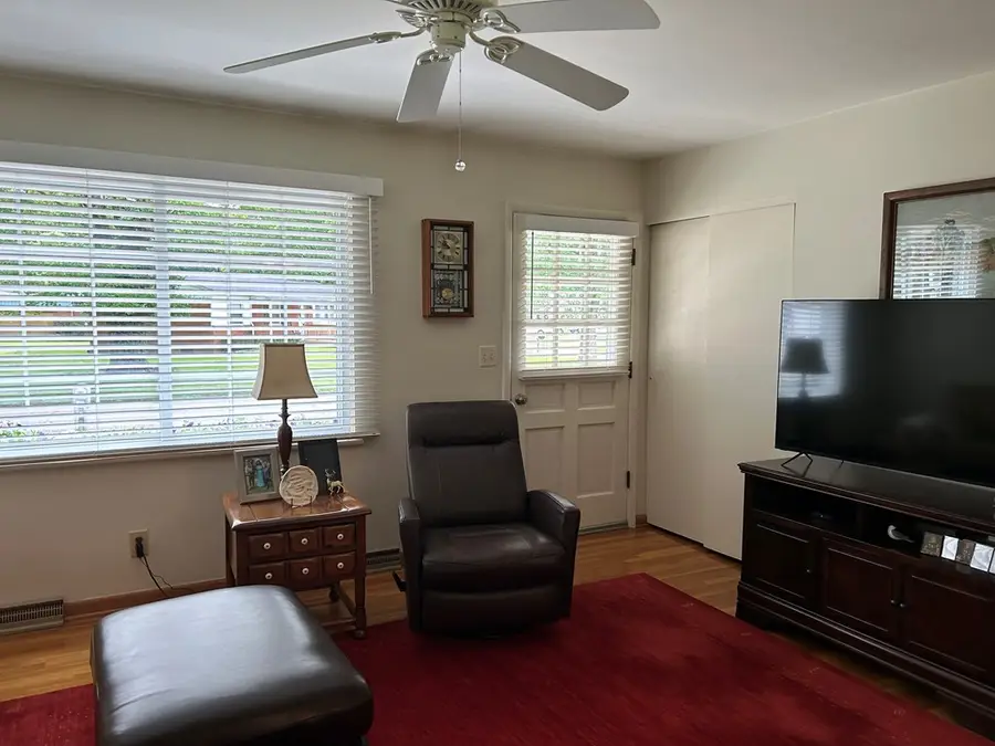 16 Coventry Drive, Chillicothe, OH 45601 - #3