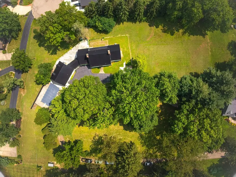 2 Turnberry Lane, Chillicothe, OH 45601 - #3