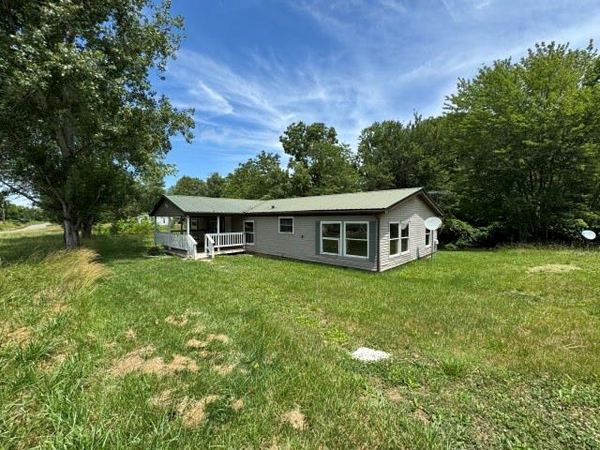 45290 Minerton Road, Vinton, OH 45686