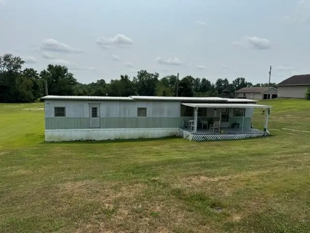 16984 St. Rt. 124, Wellston, OH 45692 - #1